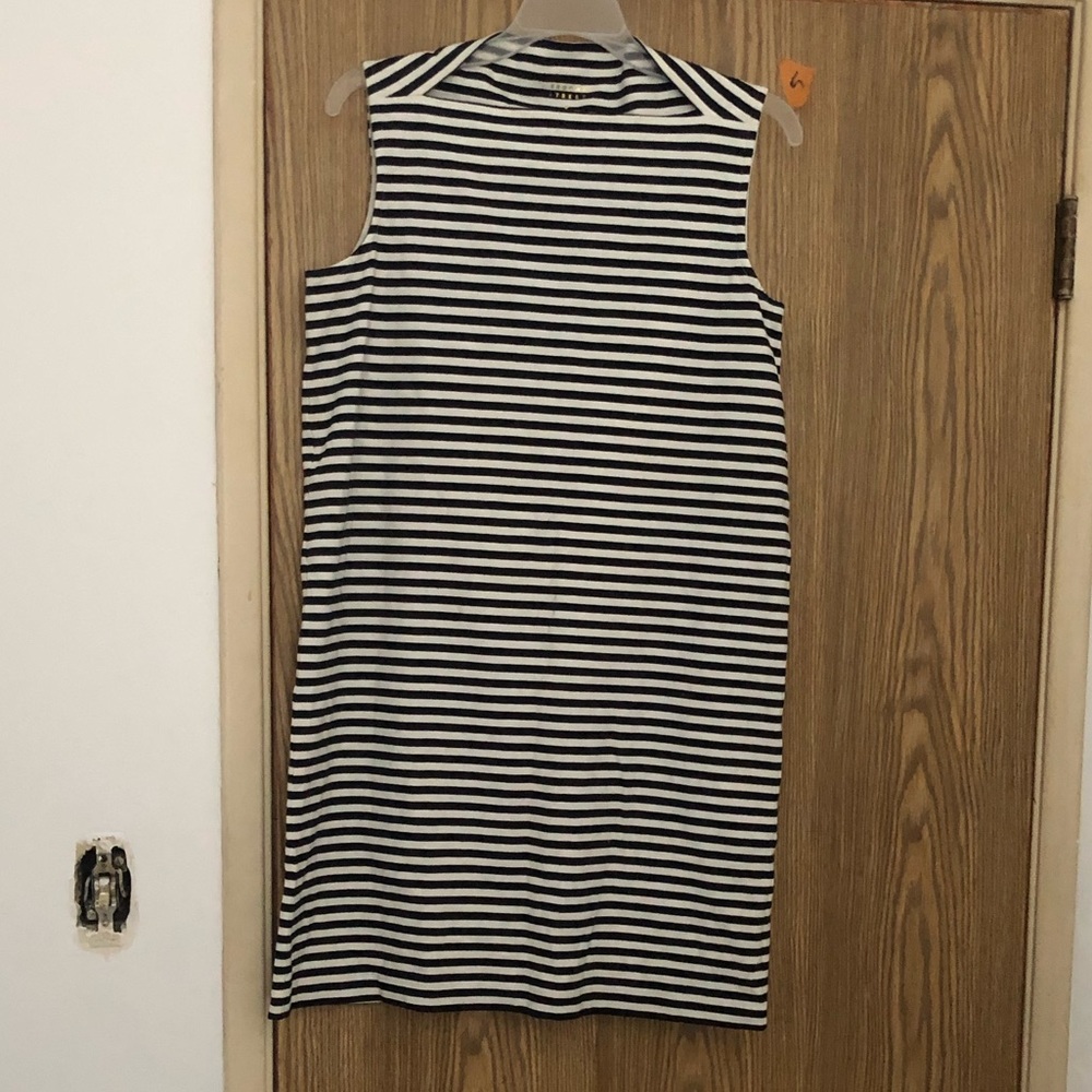 Kate Spade Stripe knee high dress Sz M